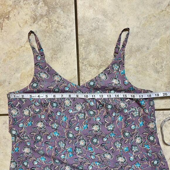 Cabi Lavender Floral Spaghetti Strap Layered Blouse Top size Small - Picture 6 of 7